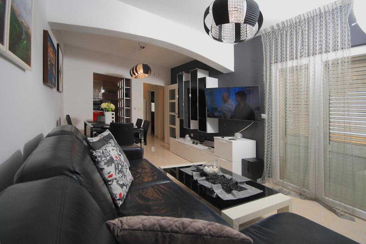Lavanda Residence With Heated Pool Trogir Split Donji Okrug  외부 사진