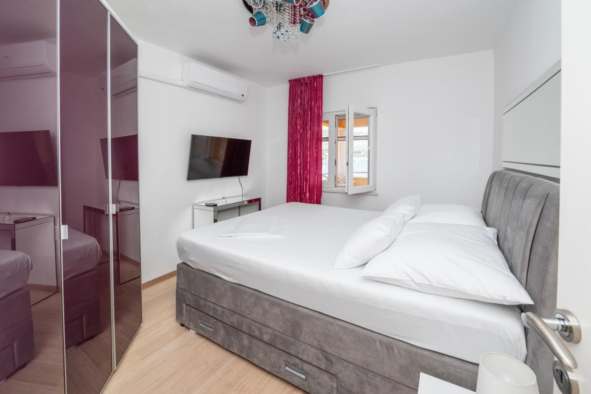 Lavanda Residence With Heated Pool Trogir Split Donji Okrug  외부 사진