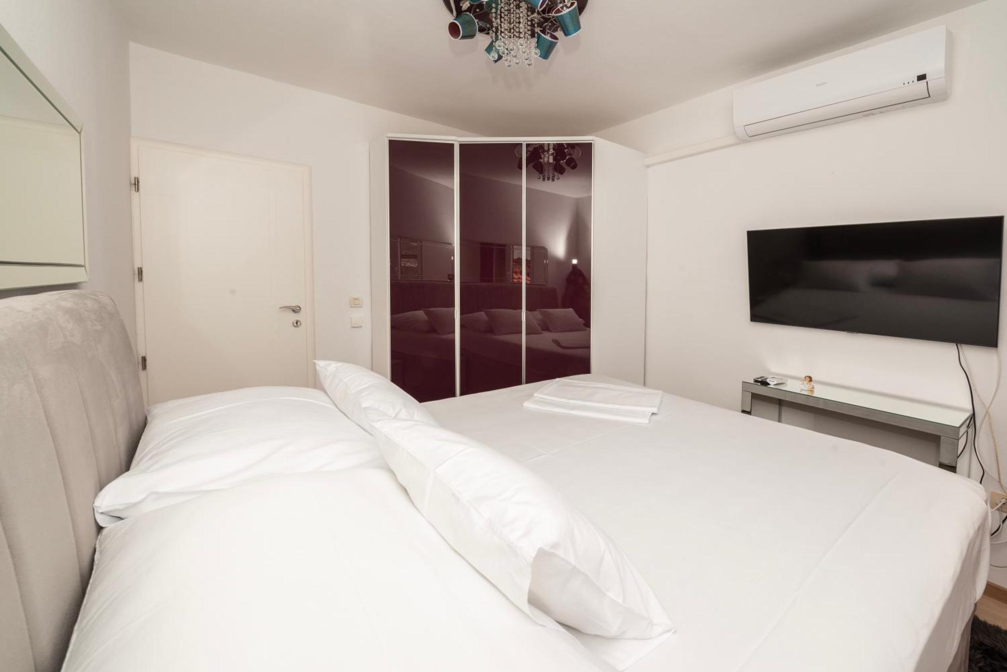 Lavanda Residence With Heated Pool Trogir Split Donji Okrug  외부 사진