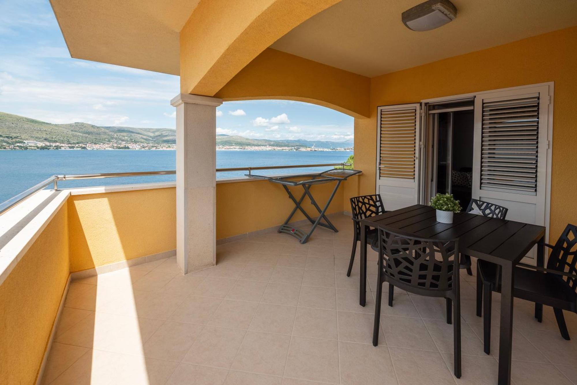 Lavanda Residence With Heated Pool Trogir Split Donji Okrug  외부 사진
