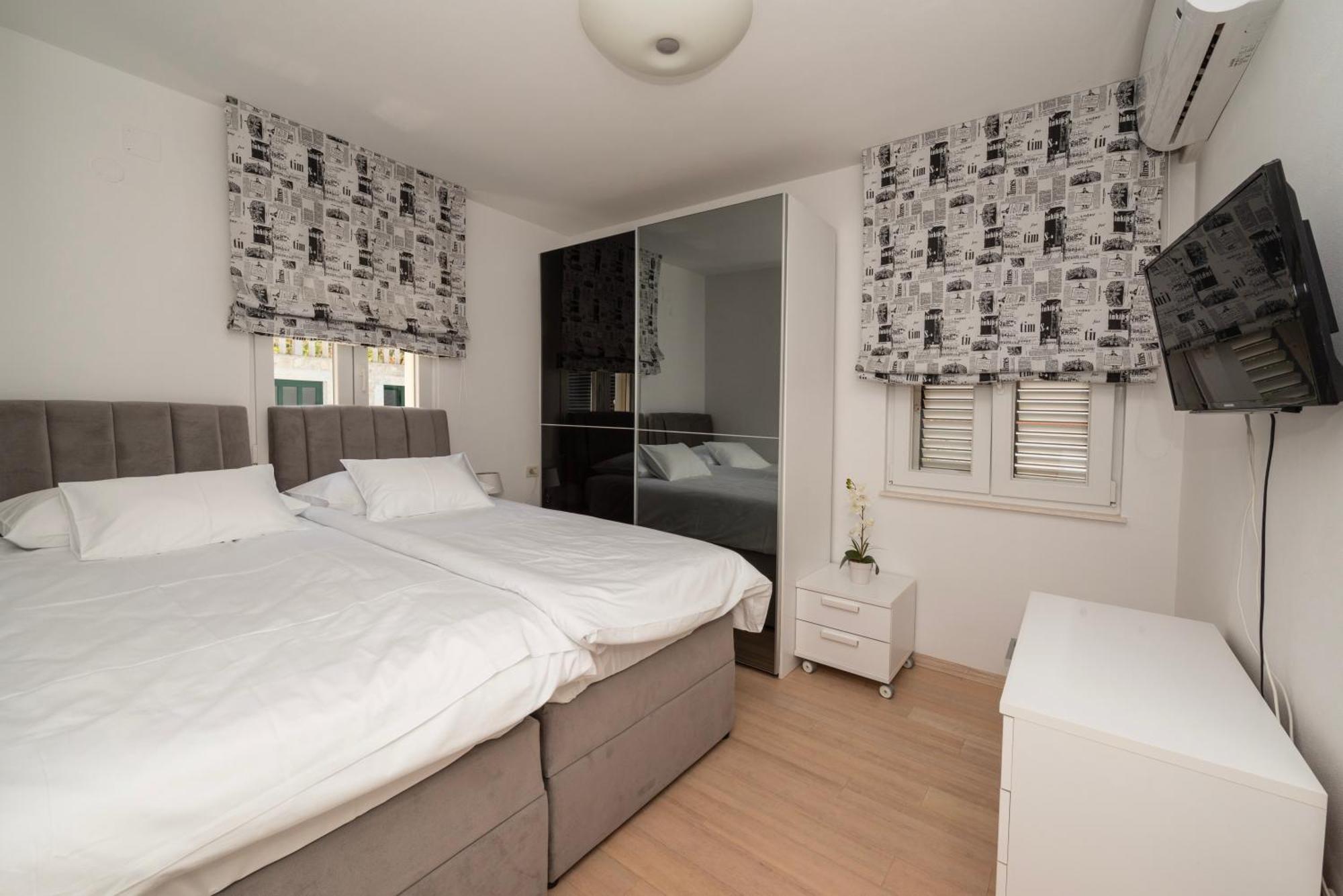 Lavanda Residence With Heated Pool Trogir Split Donji Okrug  외부 사진