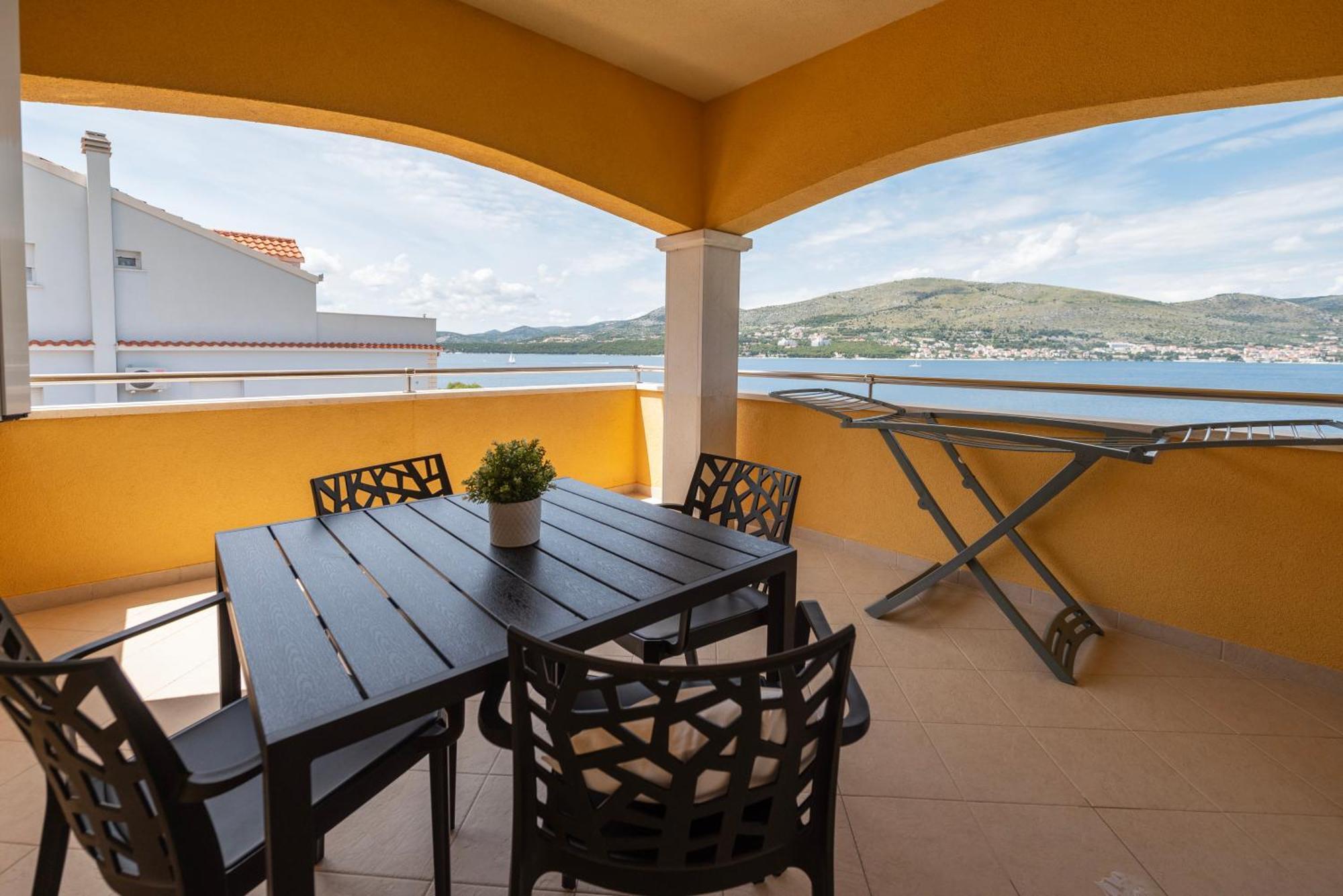 Lavanda Residence With Heated Pool Trogir Split Donji Okrug  외부 사진