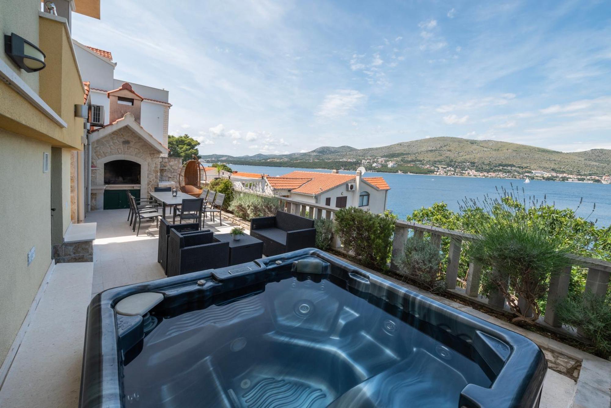 Lavanda Residence With Heated Pool Trogir Split Donji Okrug  외부 사진