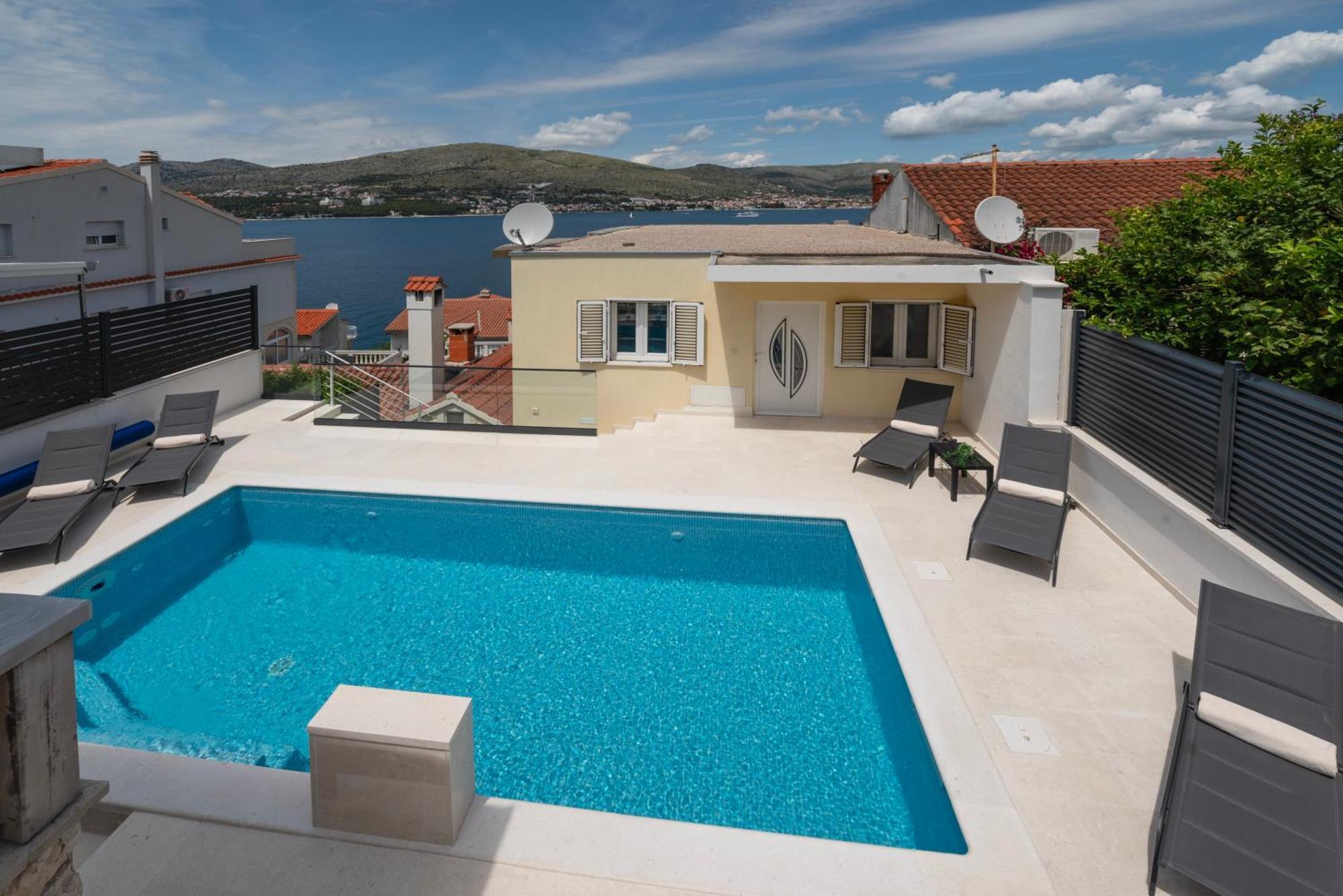 Lavanda Residence With Heated Pool Trogir Split Donji Okrug  외부 사진