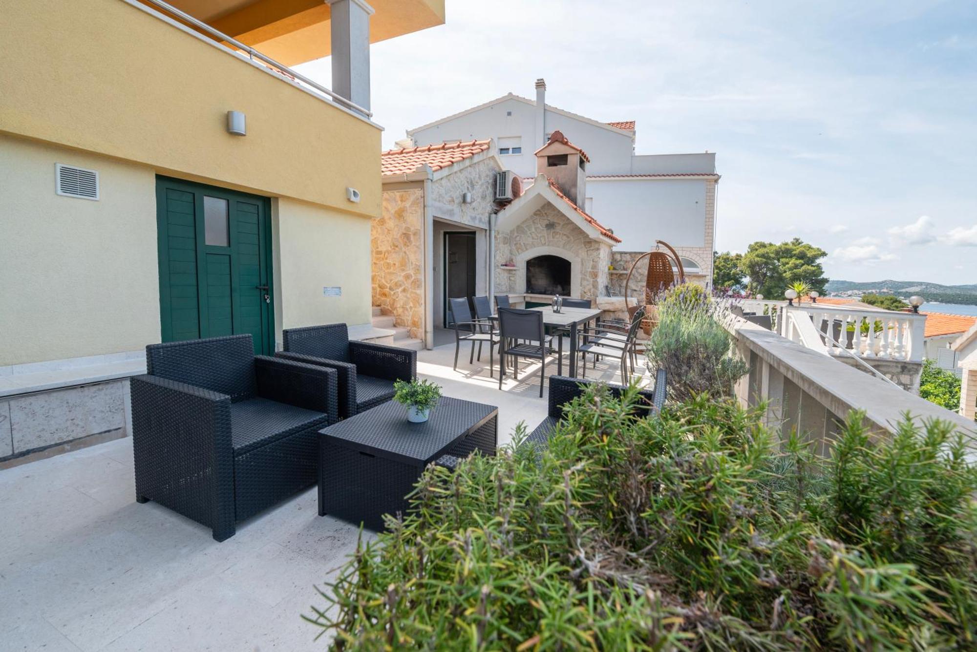 Lavanda Residence With Heated Pool Trogir Split Donji Okrug  외부 사진